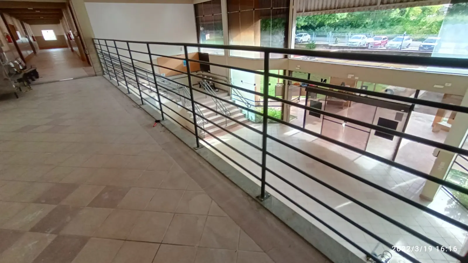 Guarda-corpo metálico fabricado e instalado pela Renova