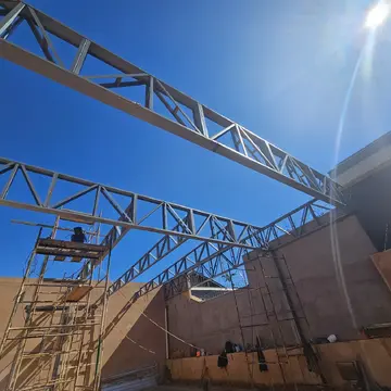 Estrutura metálica com tratamento de superfície