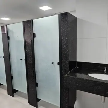 Ambiente sanitário reformado