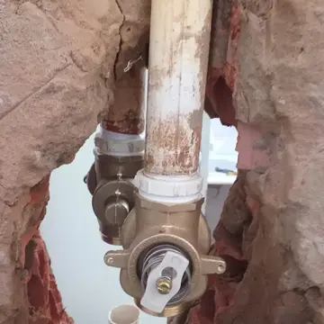Registro hidráulico instalado